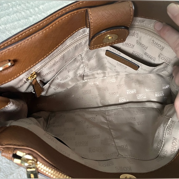 Michael Kors Sutton Satchel Saffiano Leather Brown NWOT - Picture 9 of 15
